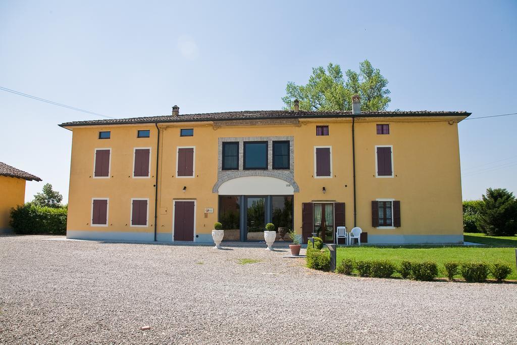B&B Temenos Parma Buitenkant foto