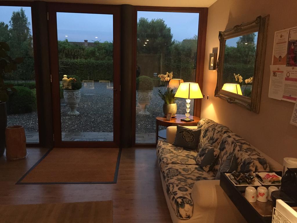 B&B Temenos Parma Buitenkant foto