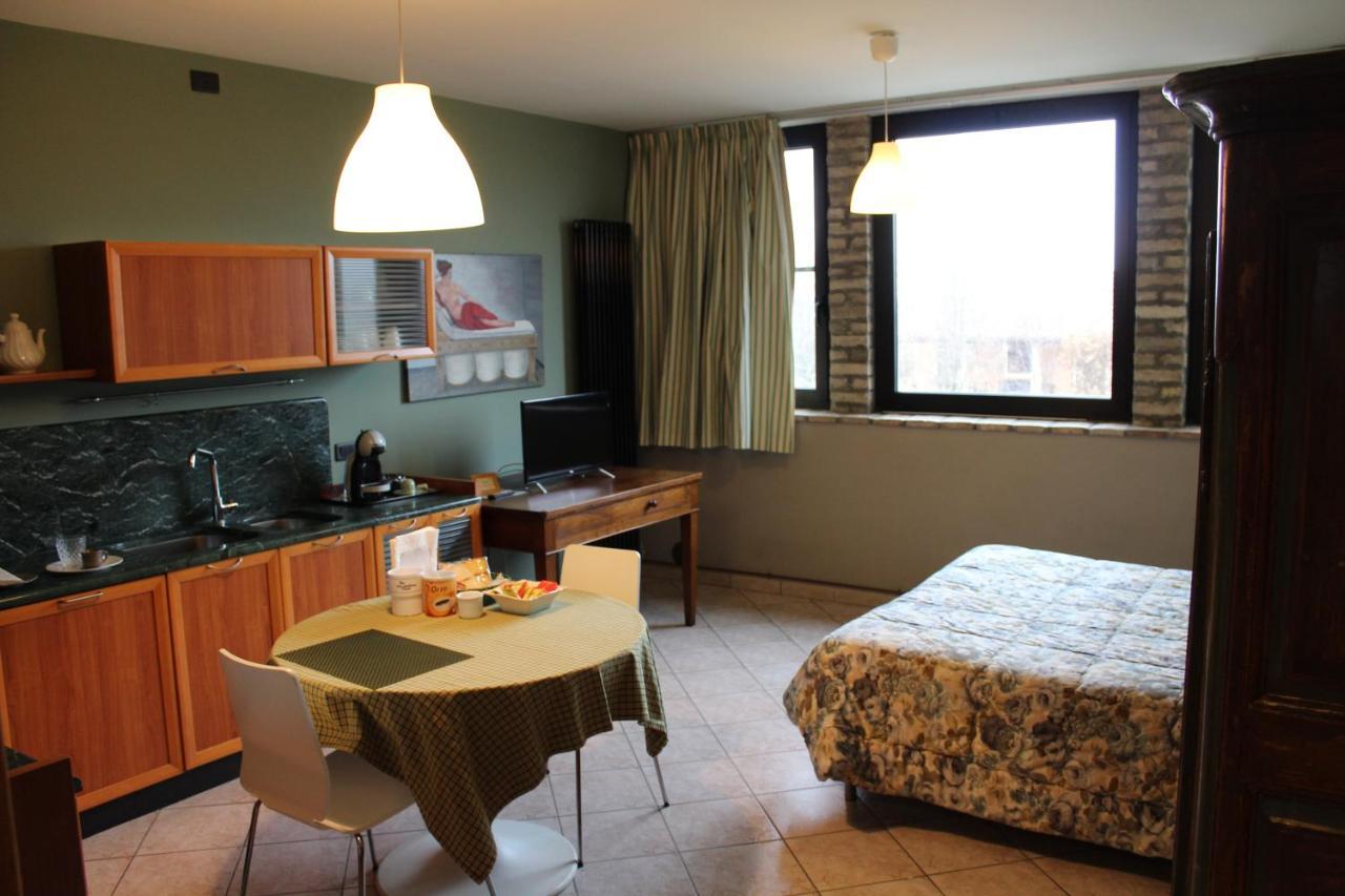 B&B Temenos Parma Buitenkant foto