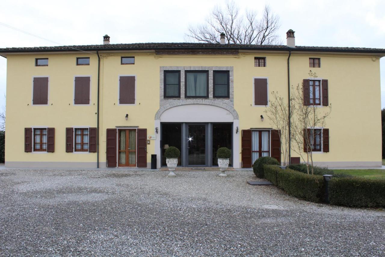 B&B Temenos Parma Buitenkant foto