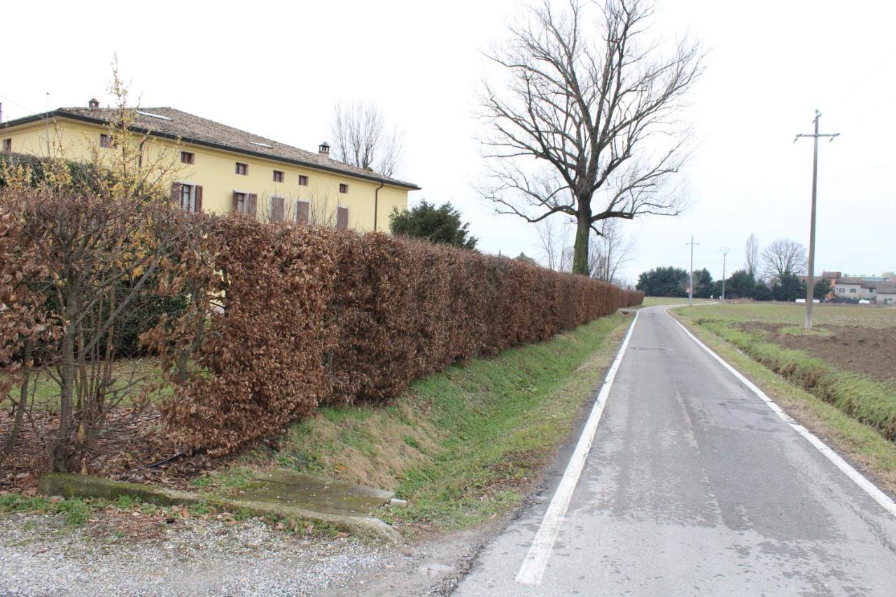 B&B Temenos Parma Buitenkant foto