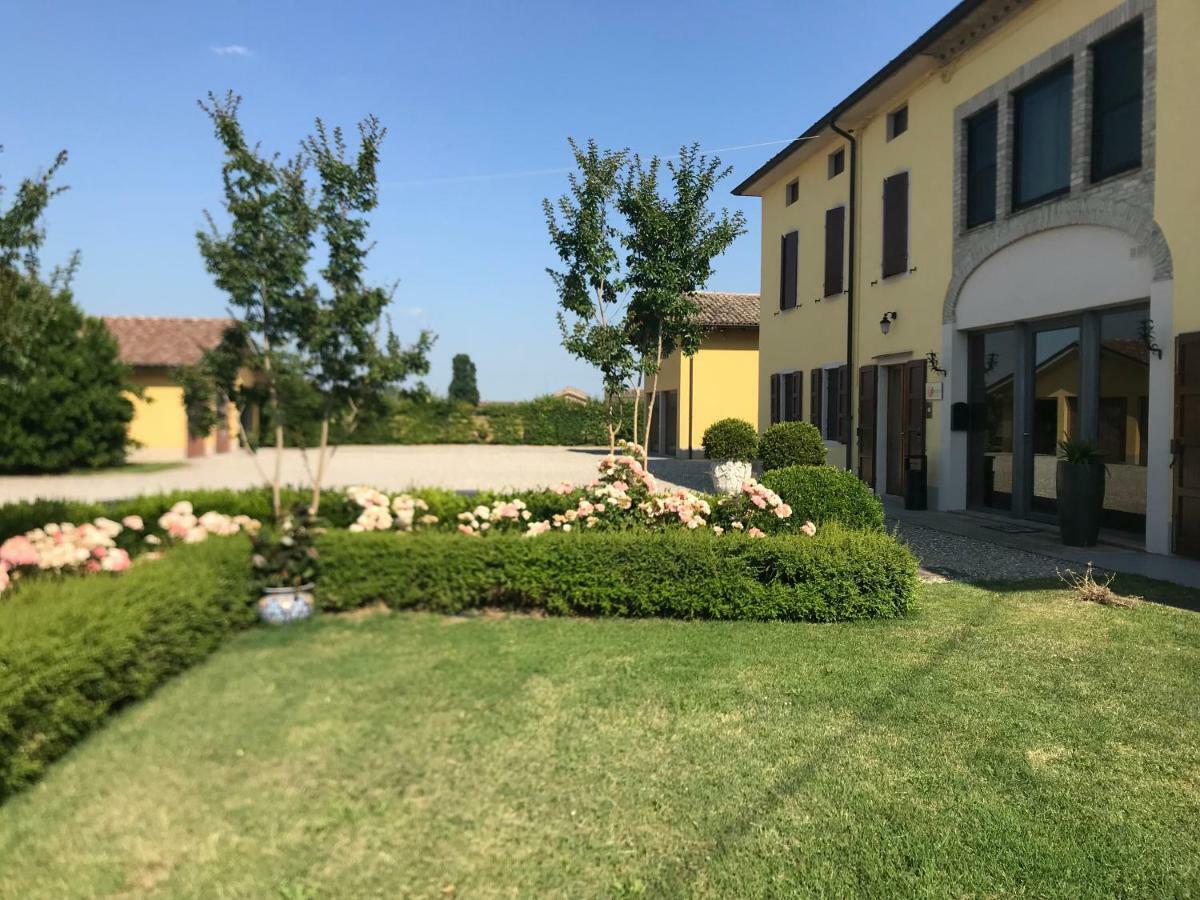 B&B Temenos Parma Buitenkant foto