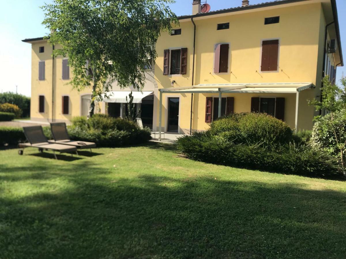 B&B Temenos Parma Buitenkant foto